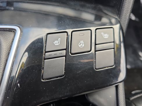Used 2023 Kia Sportage EX AWD/4WD image 30