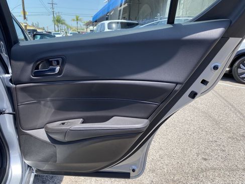 Used 2018 Acura ILX FWD image 23