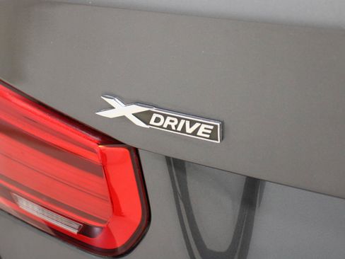 Used 2018 BMW 330i xDrive Sedan w/ Convenience Package AWD/4WD image 23