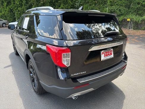 Used 2024 Ford Explorer Limited image 3