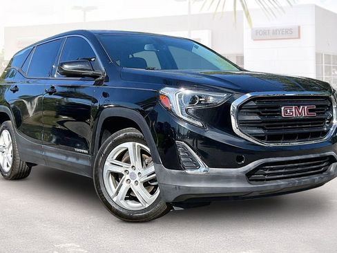 Used 2018 GMC Terrain SLE FWD image 1