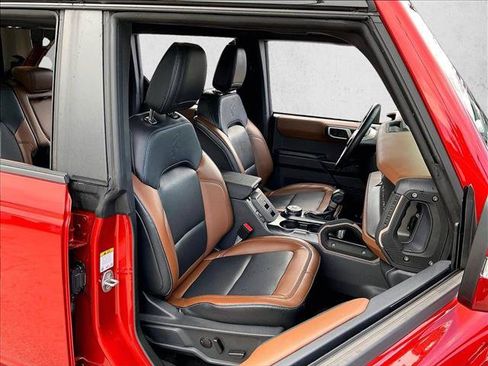 Used 2024 Ford Bronco Outer Banks AWD/4WD image 9