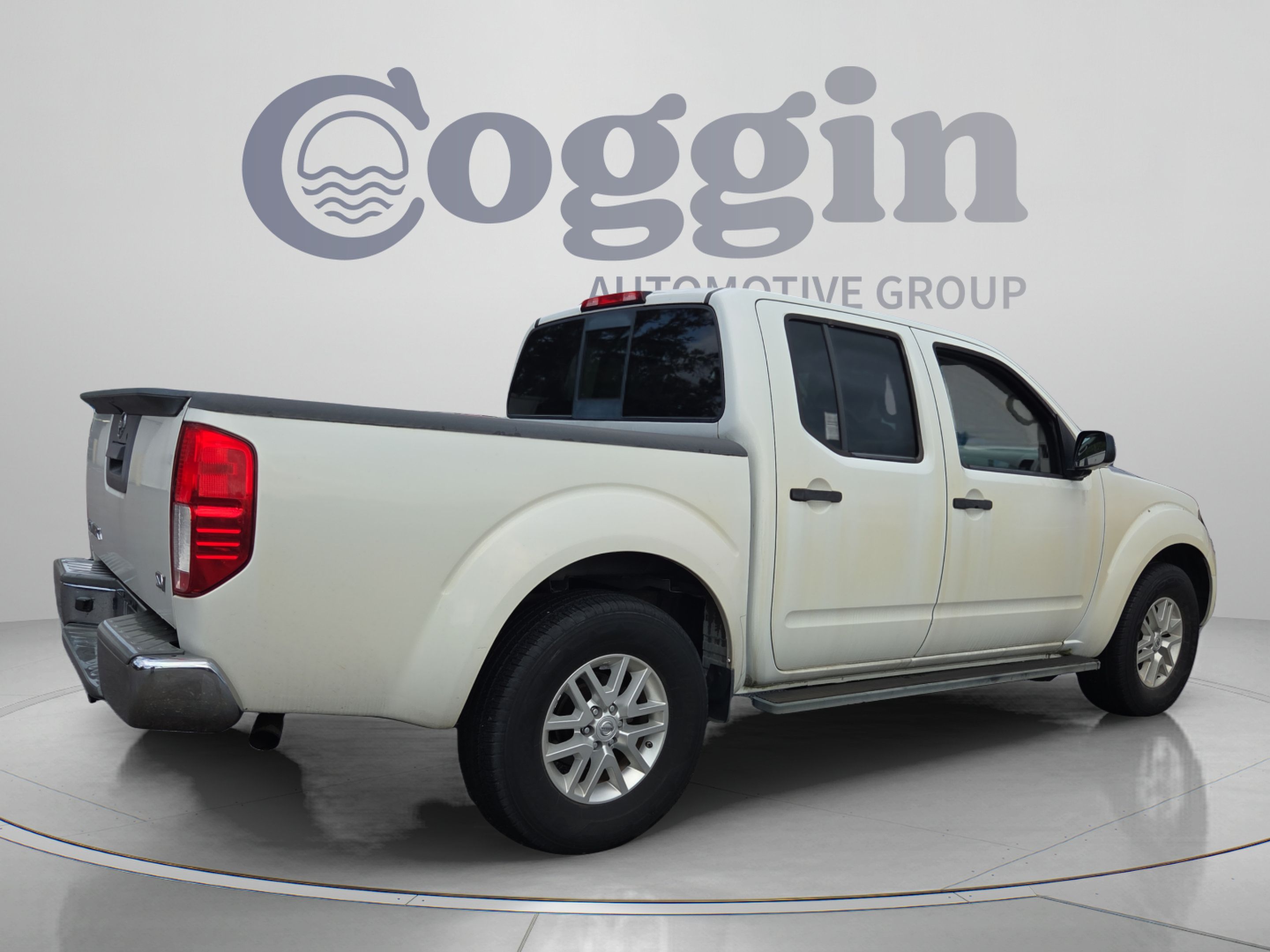 Used 2017 Nissan Frontier SV RWD image 5
