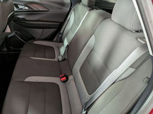 Used 2025 Chevrolet TrailBlazer LT FWD image 25