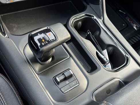 Used 2024 GMC Sierra 1500 AT4 w/ Technology Package image 26