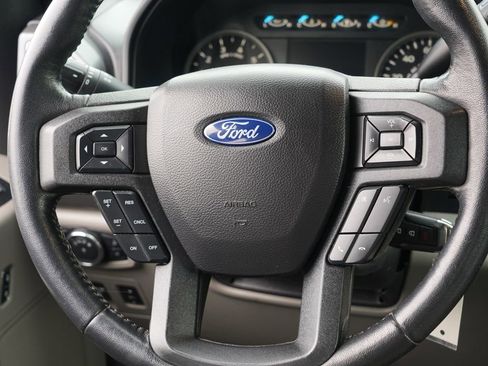 Used 2020 Ford F150 XLT w/ Equipment Group 302A Luxury image 21