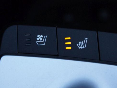 Used 2022 Kia EV6 Wind image 7