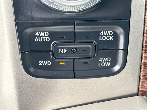 Used 2018 RAM 1500 Laramie w/ Convenience Group image 36