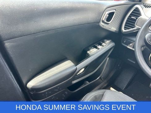 Used 2020 Kia Soul LX FWD image 15