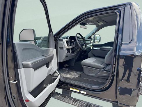 New 2025 Ford F550 XLT w/ XLT Value Package image 11
