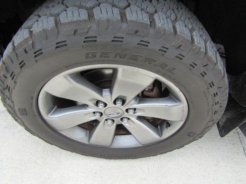 Used 2014 Ford F150 FX4 w/ Equipment Group 402A Luxury image 21