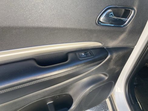 Used 2014 Dodge Durango SXT image 16