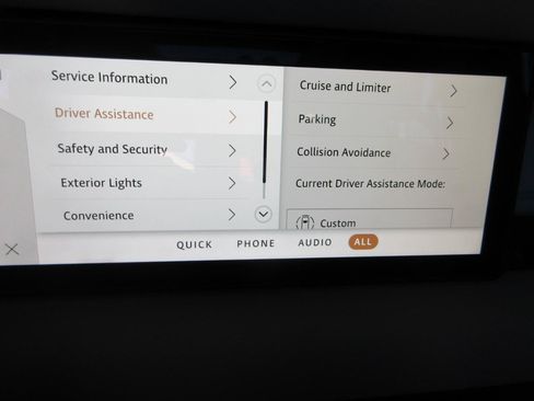 Used 2024 Land Rover Defender 110 S AWD/4WD image 64