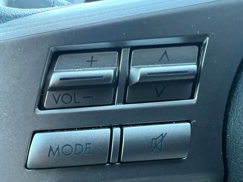 Used 2011 Subaru Legacy 2.5i image 21