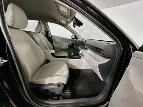 Used 2025 Hyundai Kona SEL FWD image 29