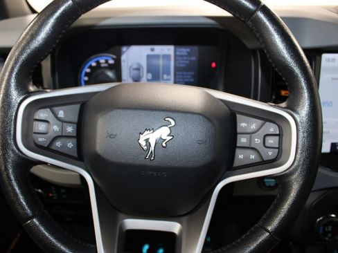 Used 2021 Ford Bronco Badlands image 38