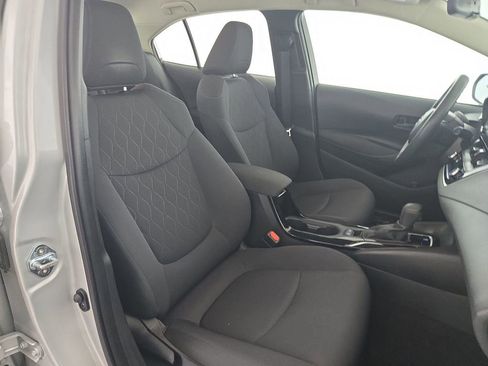 Used 2022 Toyota Corolla LE FWD image 31