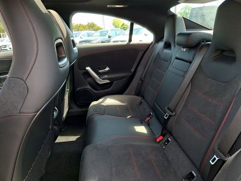 Used 2022 Mercedes-Benz CLA 250 image 10