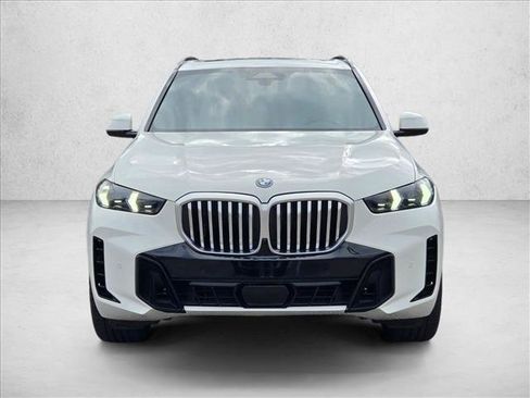 Used 2024 BMW X5 xDrive50e w/ M Sport Package AWD/4WD image 2