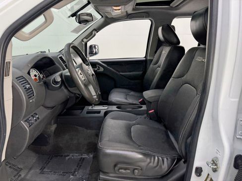 Used 2016 Nissan Frontier PRO-4X w/ Pro-4x Luxury Package image 16