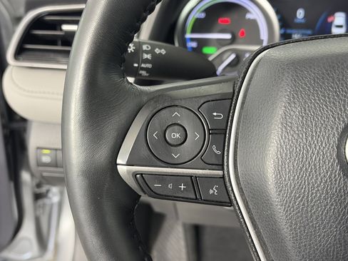 Used 2023 Toyota Camry XLE image 27