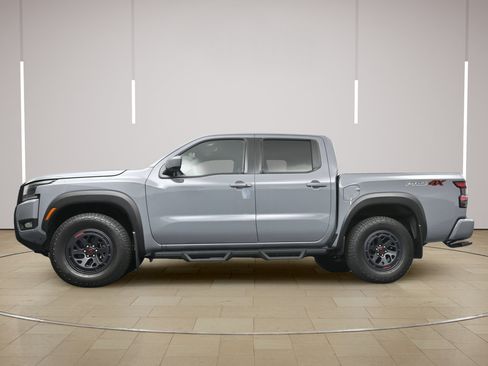 Certified 2025 Nissan Frontier PRO-4X AWD/4WD image 29