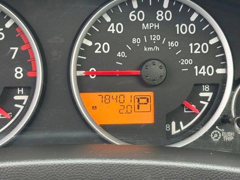 Used 2012 Nissan Pathfinder LE AWD/4WD image 39