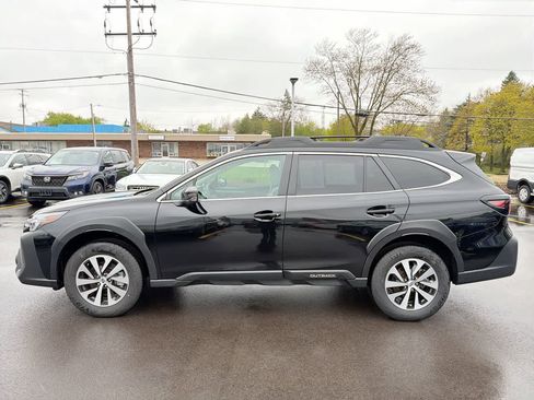 Certified 2025 Subaru Outback Premium w/ Popular Package #1A AWD/4WD image 10