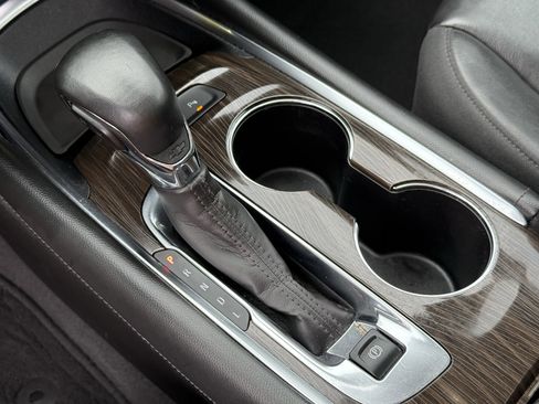 Used 2024 Chevrolet Malibu LT w/ Midnight Edition image 24