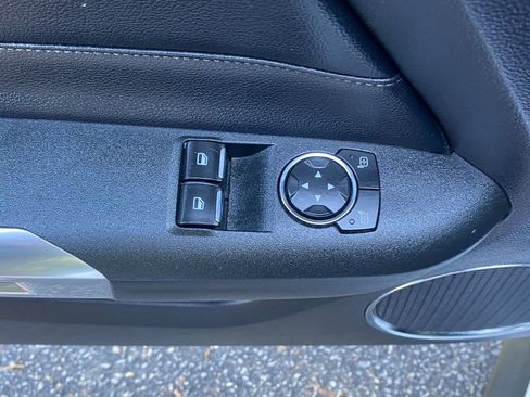 Used 2018 Ford Mustang GT Premium RWD image 18