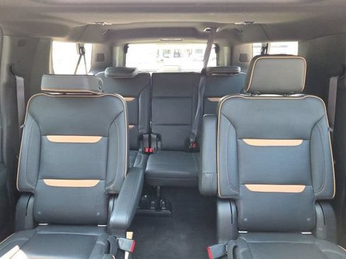 Certified 2021 GMC Yukon XL AT4 w/ Rear Media and Nav Package AWD/4WD image 38