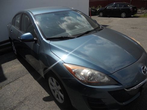 Used 2010 MAZDA MAZDA3 i Touring image 2