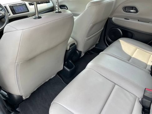 Used 2016 Honda HR-V EX-L image 8