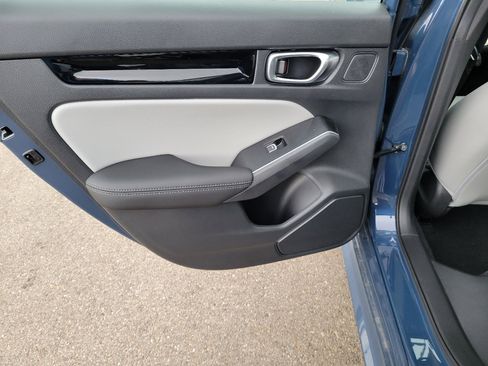 Used 2025 Honda Civic Sport Touring image 13