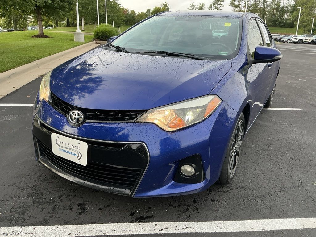 Used 2015 Toyota Corolla S FWD image 3