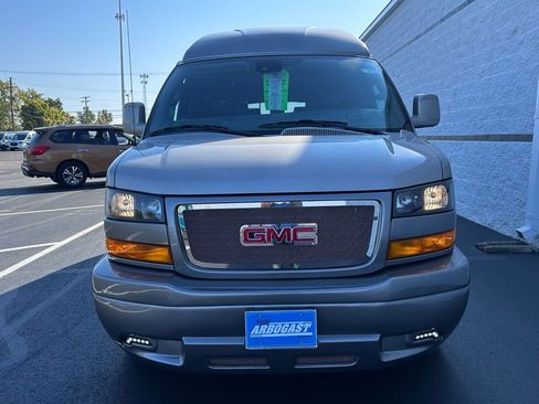 New 2025 GMC Savana 2500 w/ Driver Convenience Package image 21