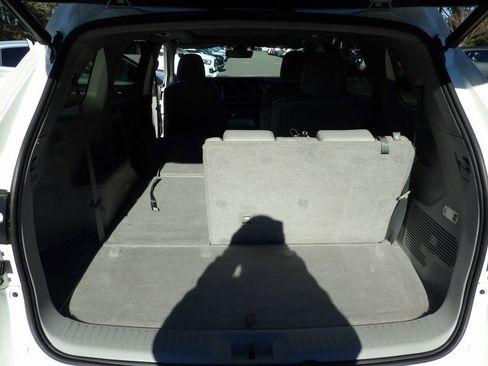 Used 2019 Toyota Highlander Limited Platinum image 29