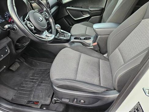 Used 2021 Kia Soul EX image 16