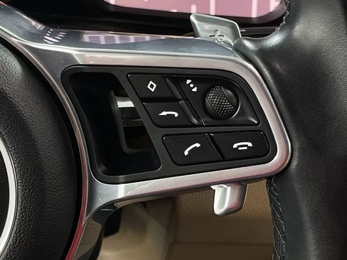 Used 2019 Porsche Cayenne AWD/4WD image 9