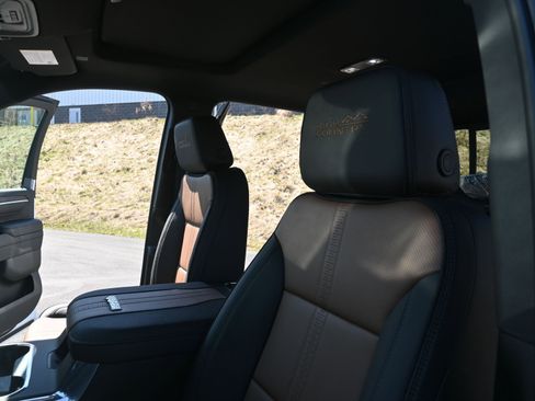 New 2026 Chevrolet Silverado 3500 High Country w/ High Country Premium Package AWD/4WD image 34