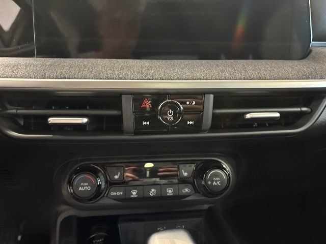 New 2027 Nissan Kicks SV w/ SV Premium Package AWD/4WD image 16