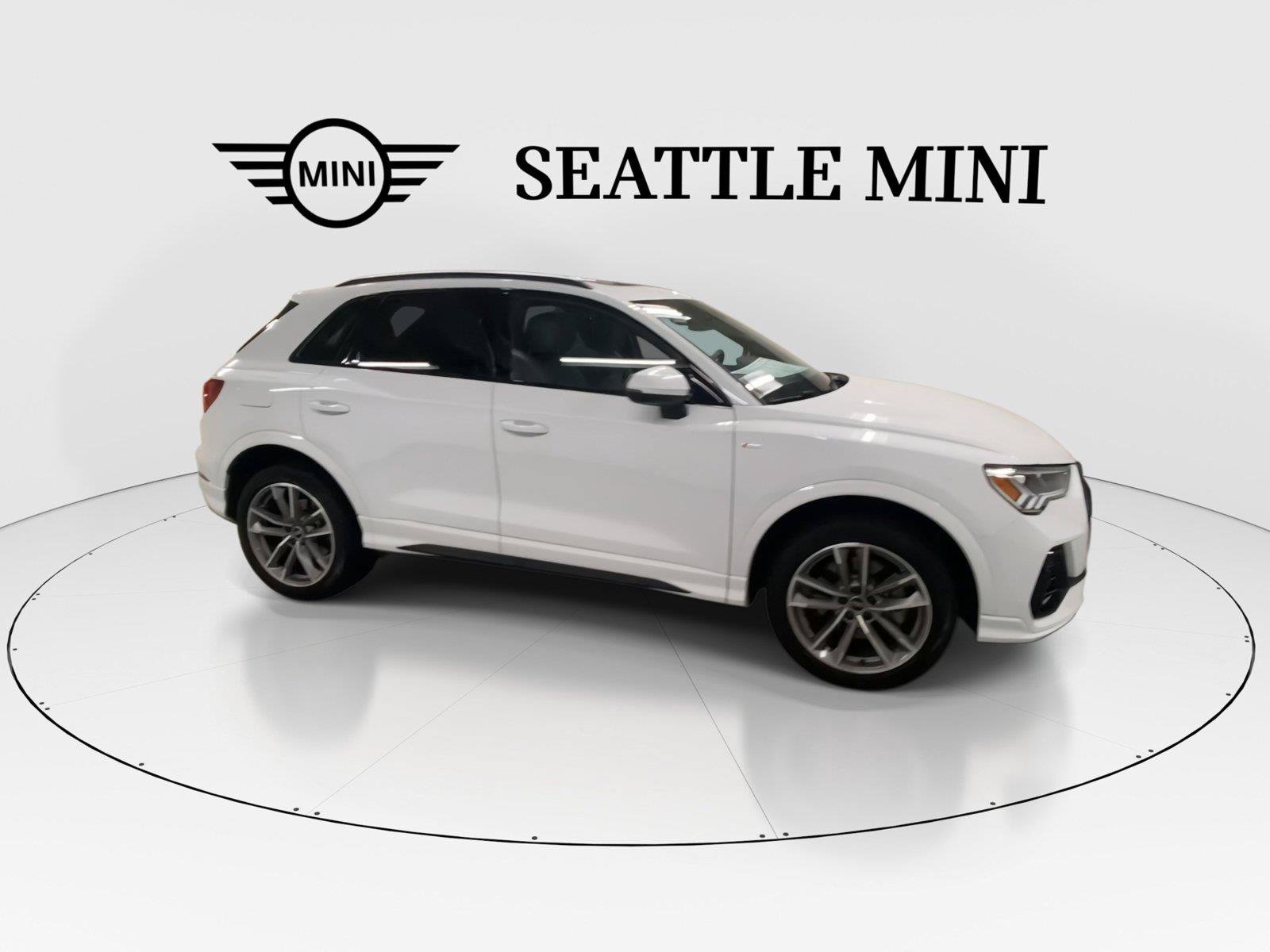 Used 2024 Audi Q3 2.0T Premium AWD/4WD image 13