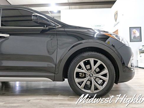 Used 2017 Hyundai Santa Fe Sport AWD/4WD image 23