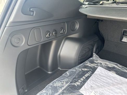 New 2026 Subaru Forester Premium AWD/4WD image 10