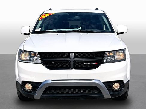 Used 2018 Dodge Journey Crossroad w/ Driver Convenience Group FWD image 3