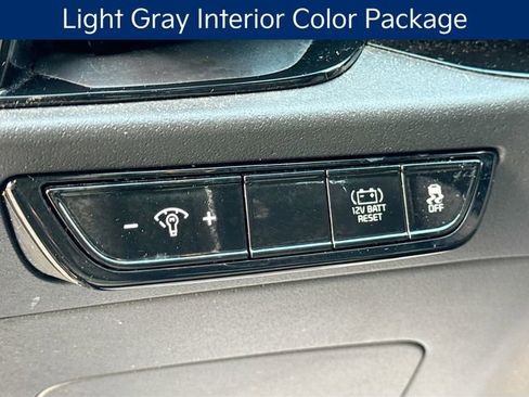 Used 2023 Kia Niro EX image 13