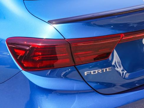Certified 2023 Kia Forte GT-Line FWD image 11