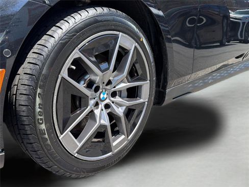 Used 2026 BMW 530i xDrive AWD/4WD image 33