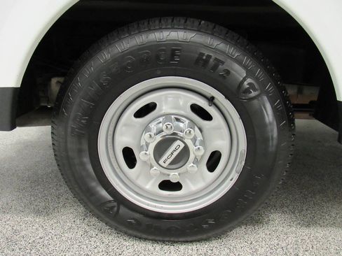 Used 2017 Ford F250 XL w/ Power Equipment Group image 14