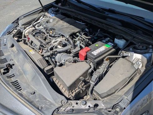 Used 2019 Toyota Camry SE w/ Carpet Mat Package FWD image 34